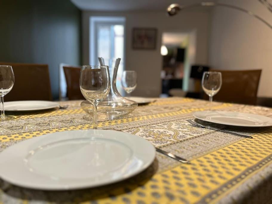Appartement spacieux 100m2 avec 3 chambres 3 SDB Apartment in Mulhouse