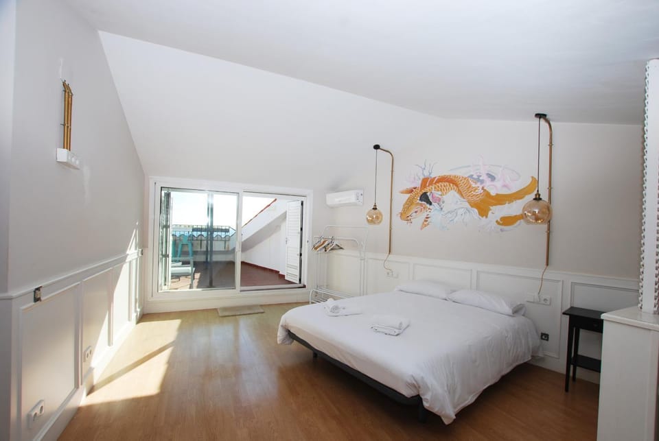 Bed, Bedroom
