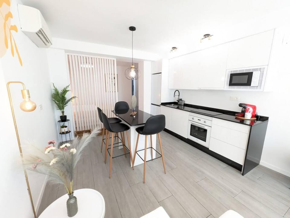 BAJONDILLO LOFT FRENTE AL MAR Apartment in Torremolinos
