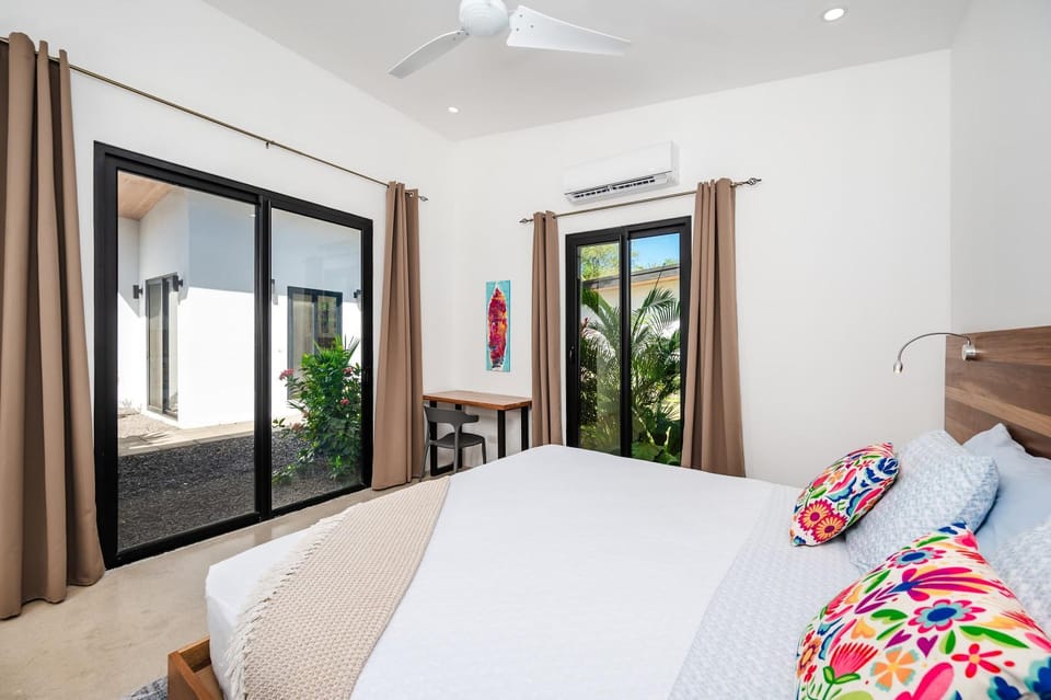 Villa Serenity 4 bedroom 1 min walk to the beach House in Guanacaste Province
