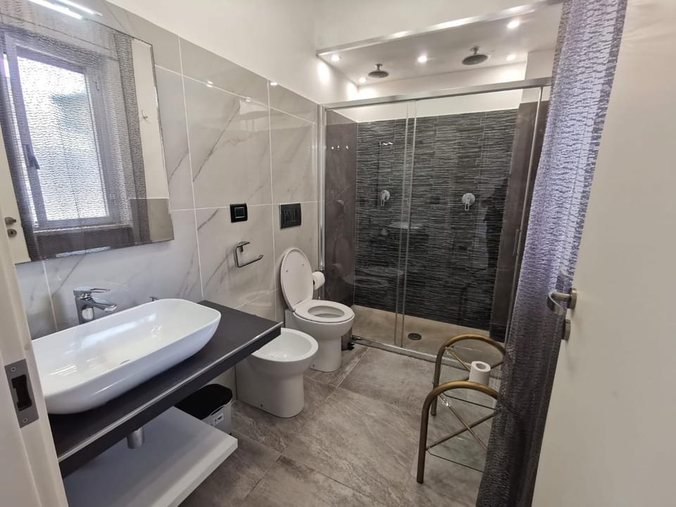 Shower, Toilet, Bathroom, bidet