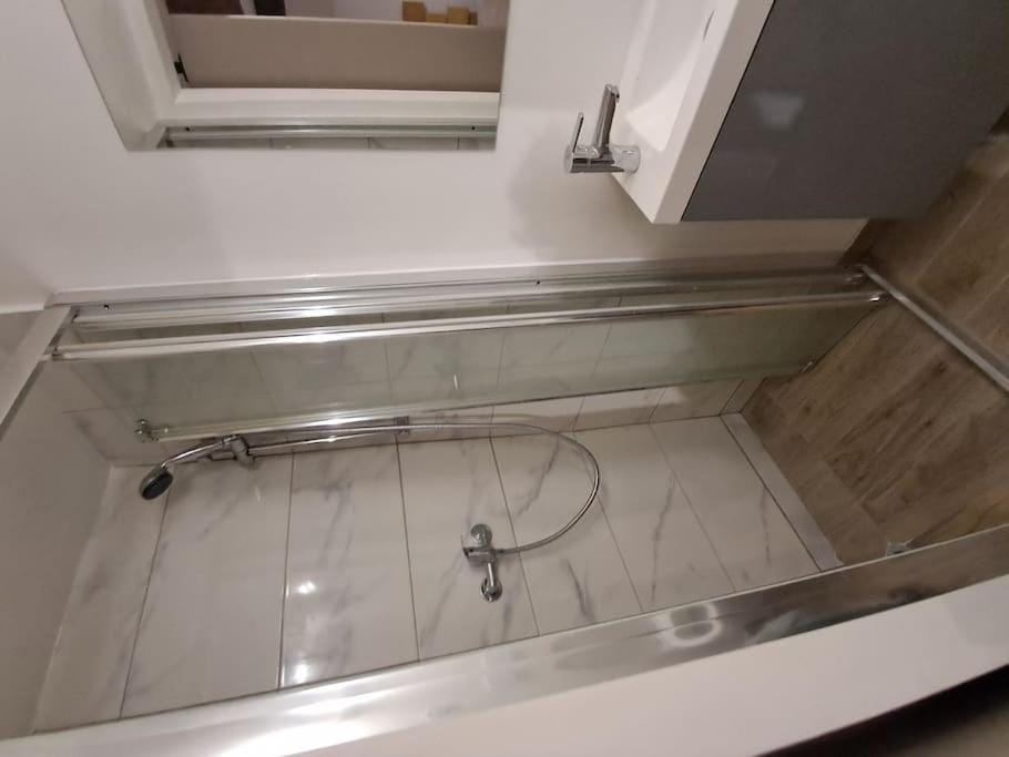 BudgetBnb studio rez de chaussée Apartment in Hyères