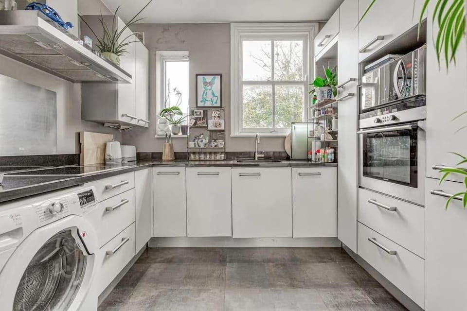Beautiful Victorian in Fulham House in City of Westminster