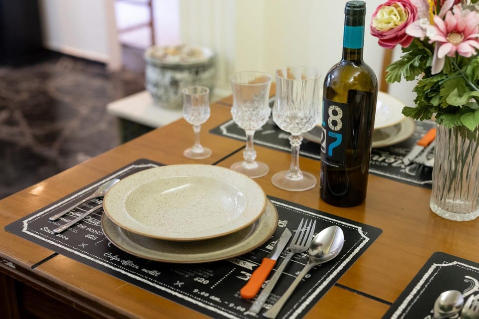 Dining area, Food