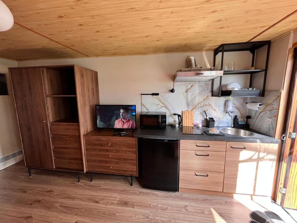 minibar, Internal: Not applicable to any particular room