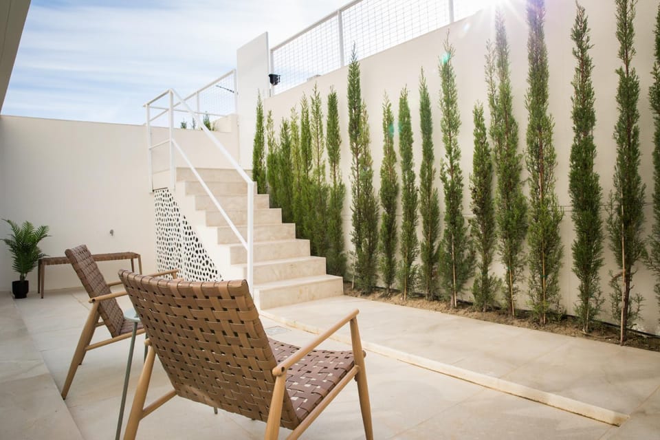 Patio, Day, Garden, Balcony/Terrace