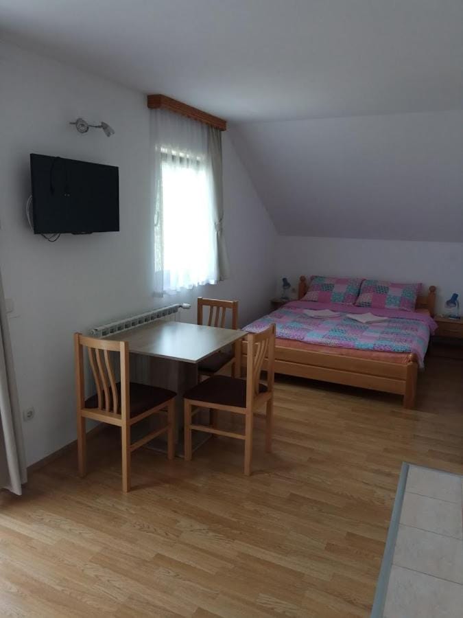 Apartments Dale Apartment in Plitvice Lakes Park