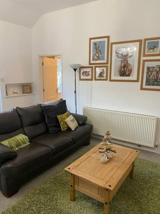 Braunton Breaks - 'The Snug' Apartment in Braunton