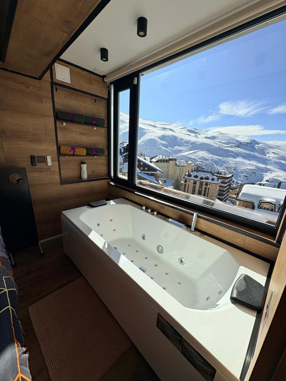 Natural landscape, Hot Tub, Mountain view