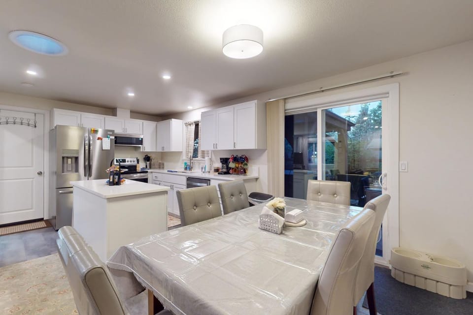 Port Orchard Retreat House in Port Orchard