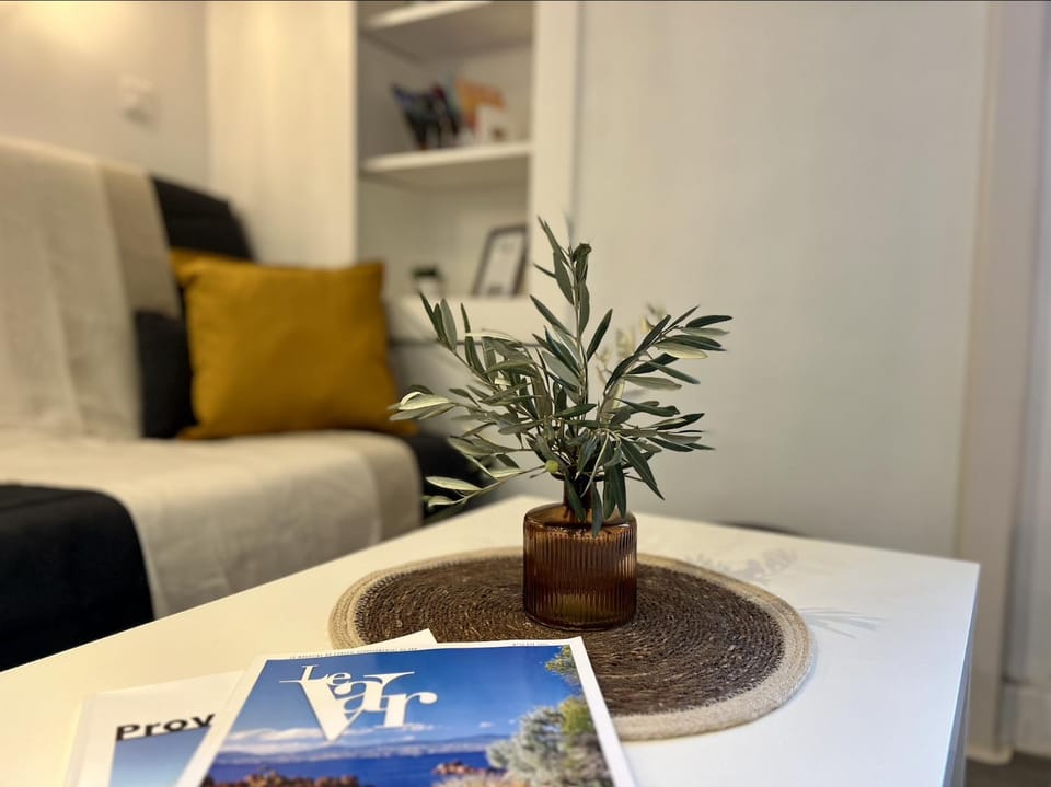 La Parenthèse Cozy - À 2 min Basilique & Centre Apartment in Saint-Maximin-la-Sainte-Baume