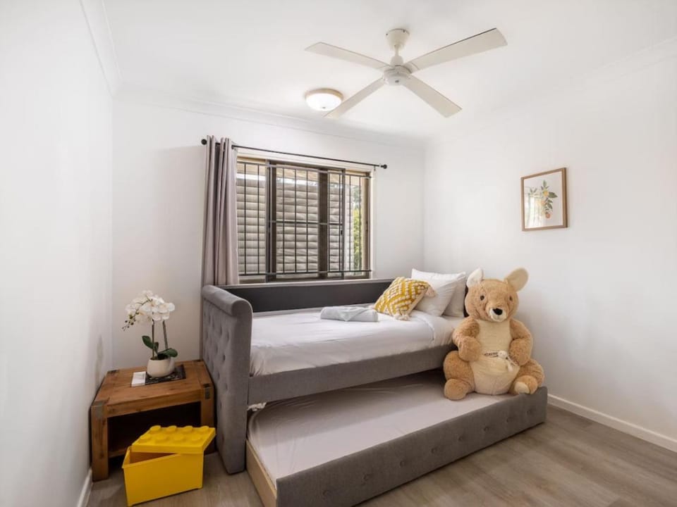 Cozy Home Prime Spot and Near Shops House in Indooroopilly