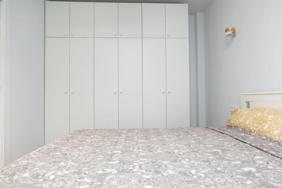 Loft nuevo con vistas al mar y montaña con Parking Apartment in Malaga