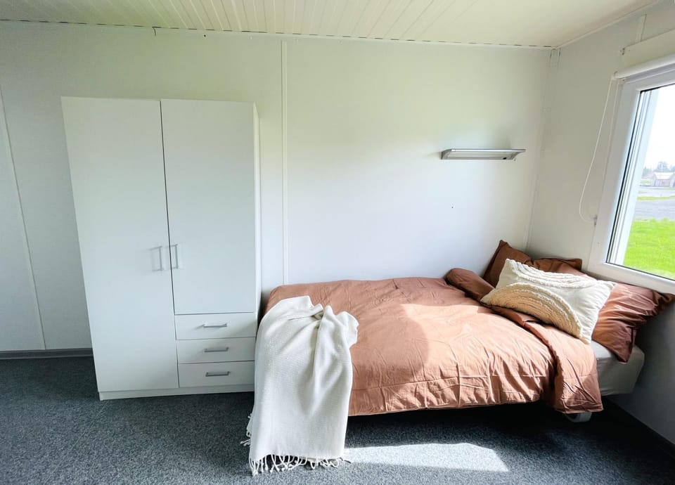 Bedroom, wardrobe