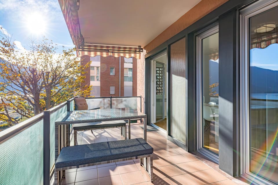Property building, View (from property/room), Balcony/Terrace, Balcony/Terrace
