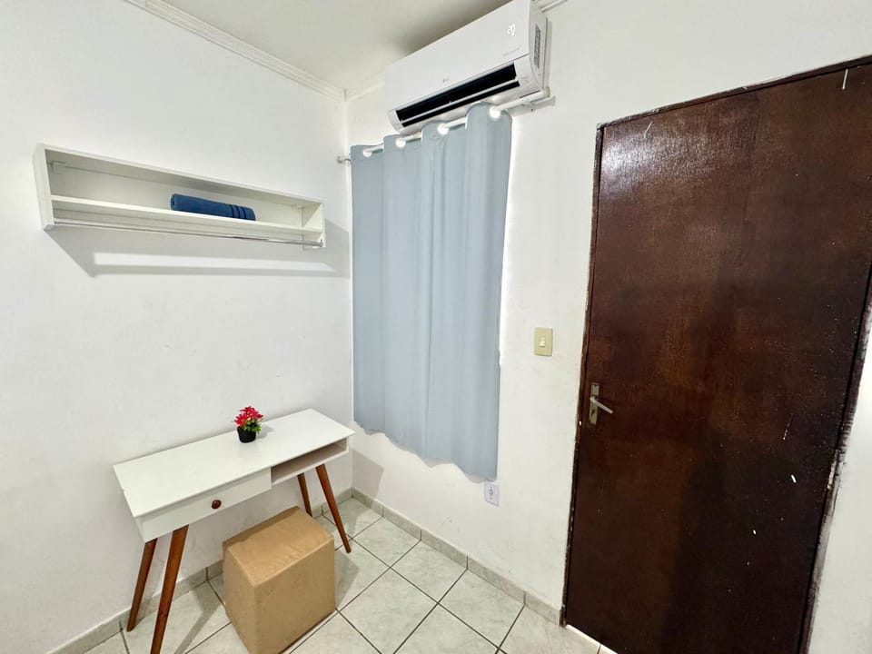 APT-10 Completo Com Ar-Condicionado Garagem Predio Central Perto de tudo Apartment in Petrolina