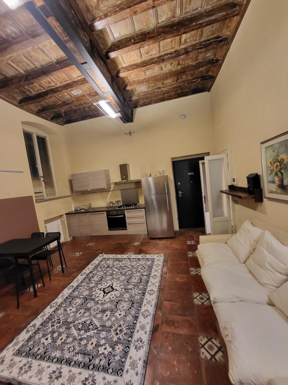 Kitchen or kitchenette, Living room, Dining area, oven