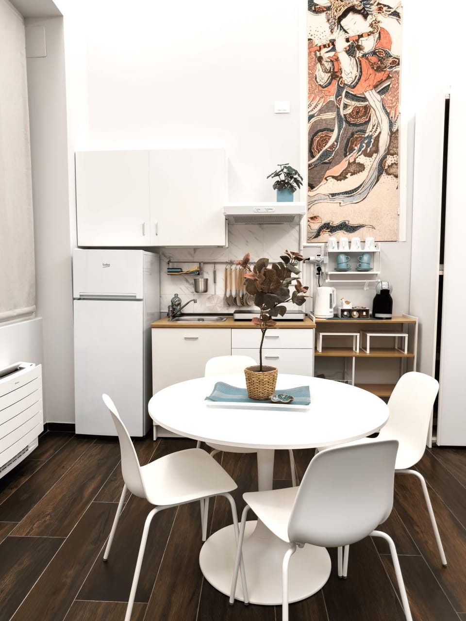 Kitchen or kitchenette, Living room, Seating area, Dining area, minibar