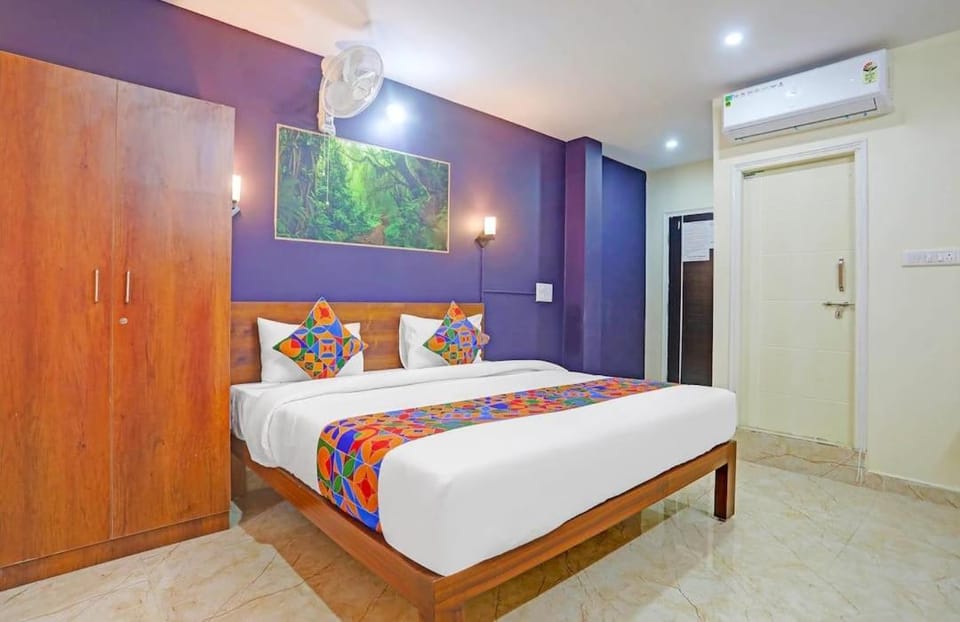 Hotel Sujatha international nearby koshys Hospital & Loutas Convention Hall Tc Palya Main Road Ramurthynagar Hotel in Bengaluru