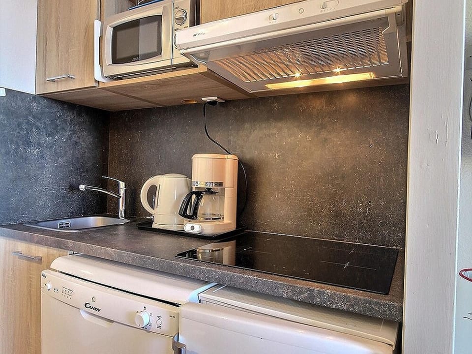 Studio cabine à Belle Plagne, 4 personnes, terrasse vue sud-ouest - FR-1-455-260 Cabin in Mâcot-la-Plagne