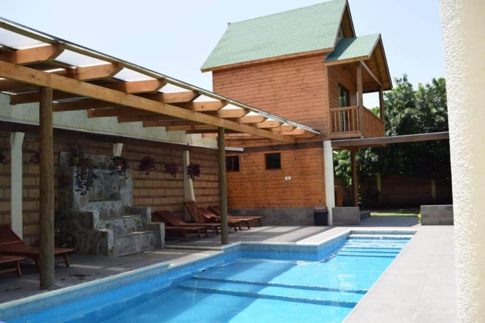 Swimming pool, Swimming pool