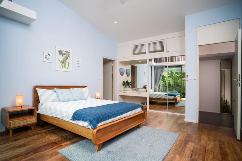 Bed, Bedroom