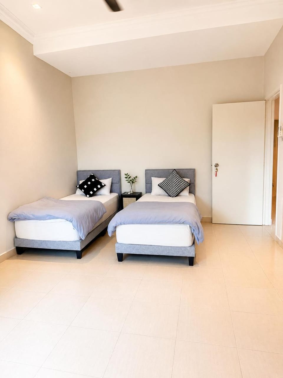 French Style Raub Homestay劳勿法式民宿-靠近榴莲园 House in Selangor, Malaysia
