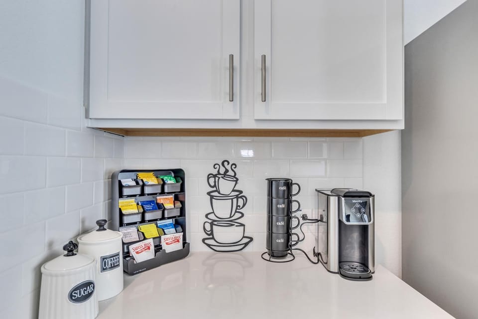 Coffee/tea facilities, Kitchen or kitchenette