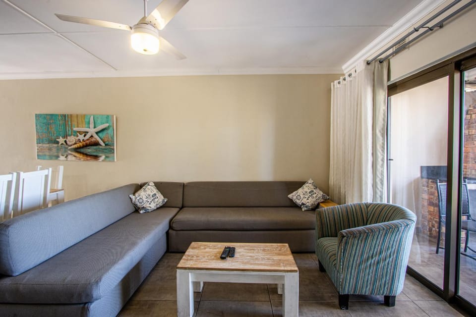 Banana Beach Club D13 Apartment in KwaZulu-Natal