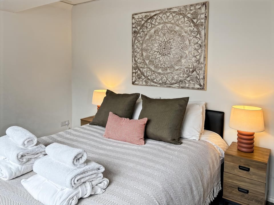 Bed, Bedroom