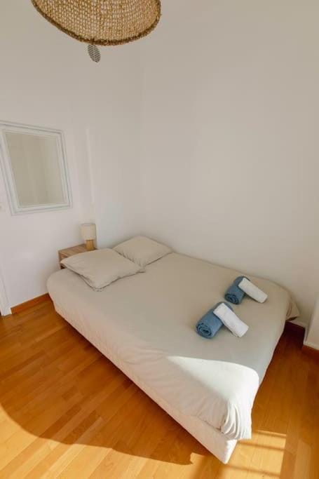 Magnifique appartement vue mer Mont Borron Apartment in Nice