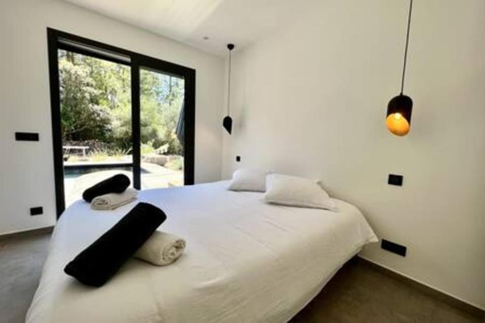 Other, Photo of the whole room