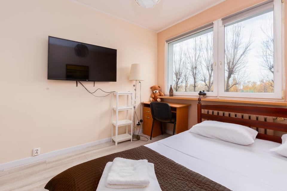 Communal lounge/ TV room, Bed, TV and multimedia, Photo of the whole room, Evening entertainment, Bedroom, towels