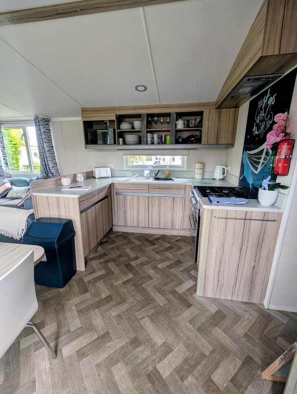 Stylish 8 Berth Caravan At Southview Park In Skegness Ref 33042M House in Skegness