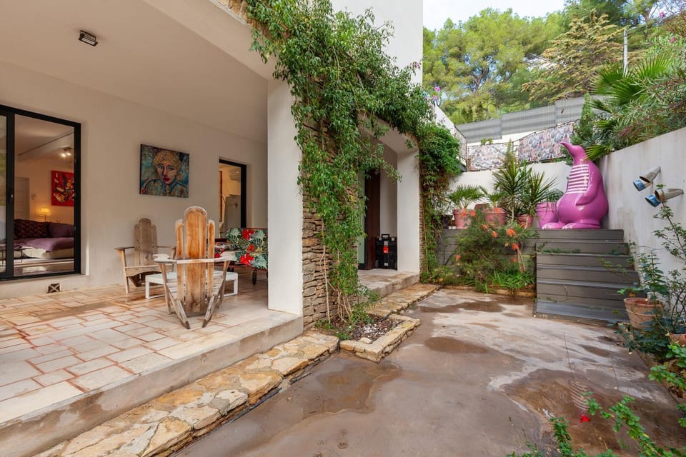 Property building, Living room