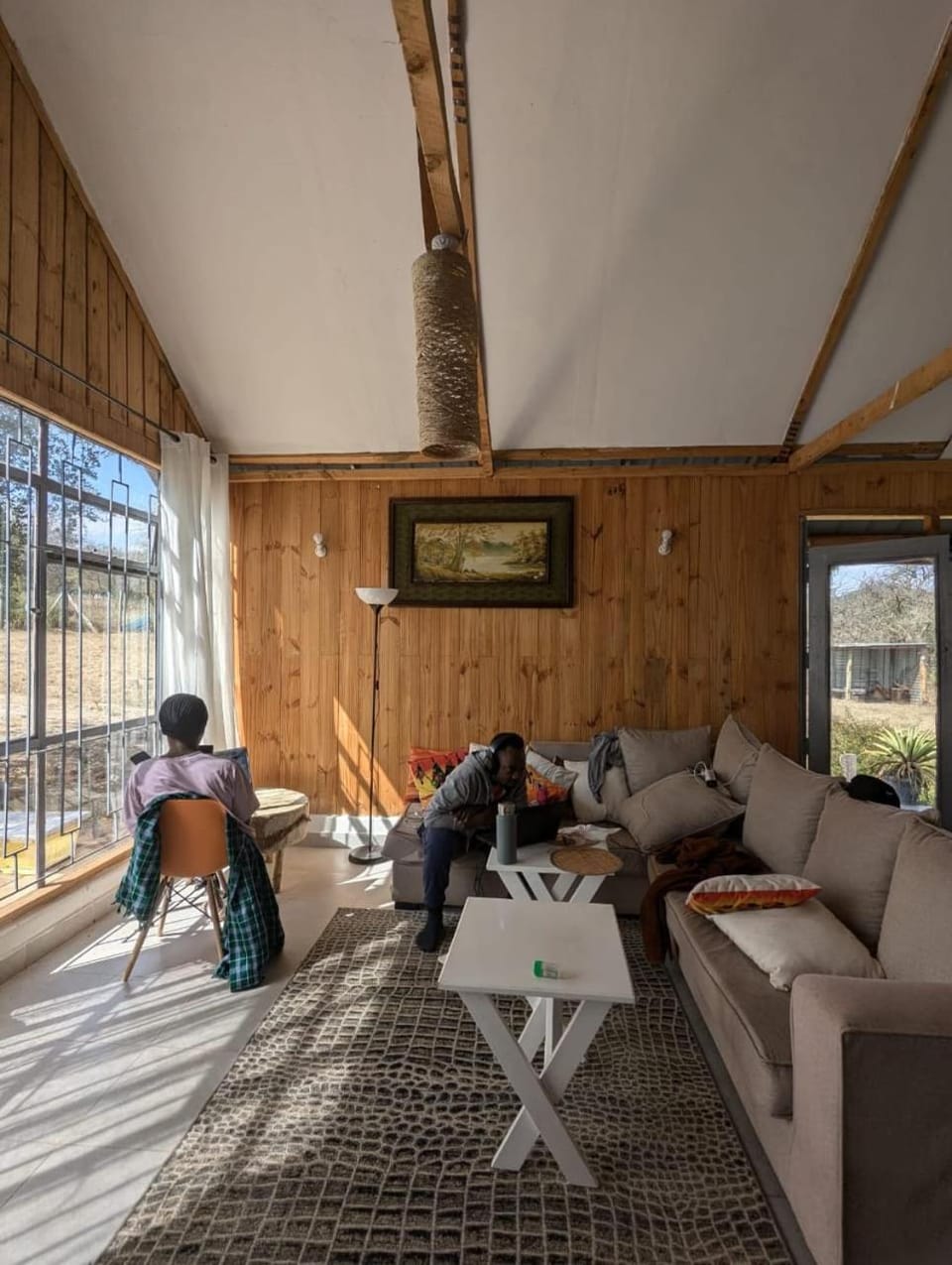 Living room, Seating area
