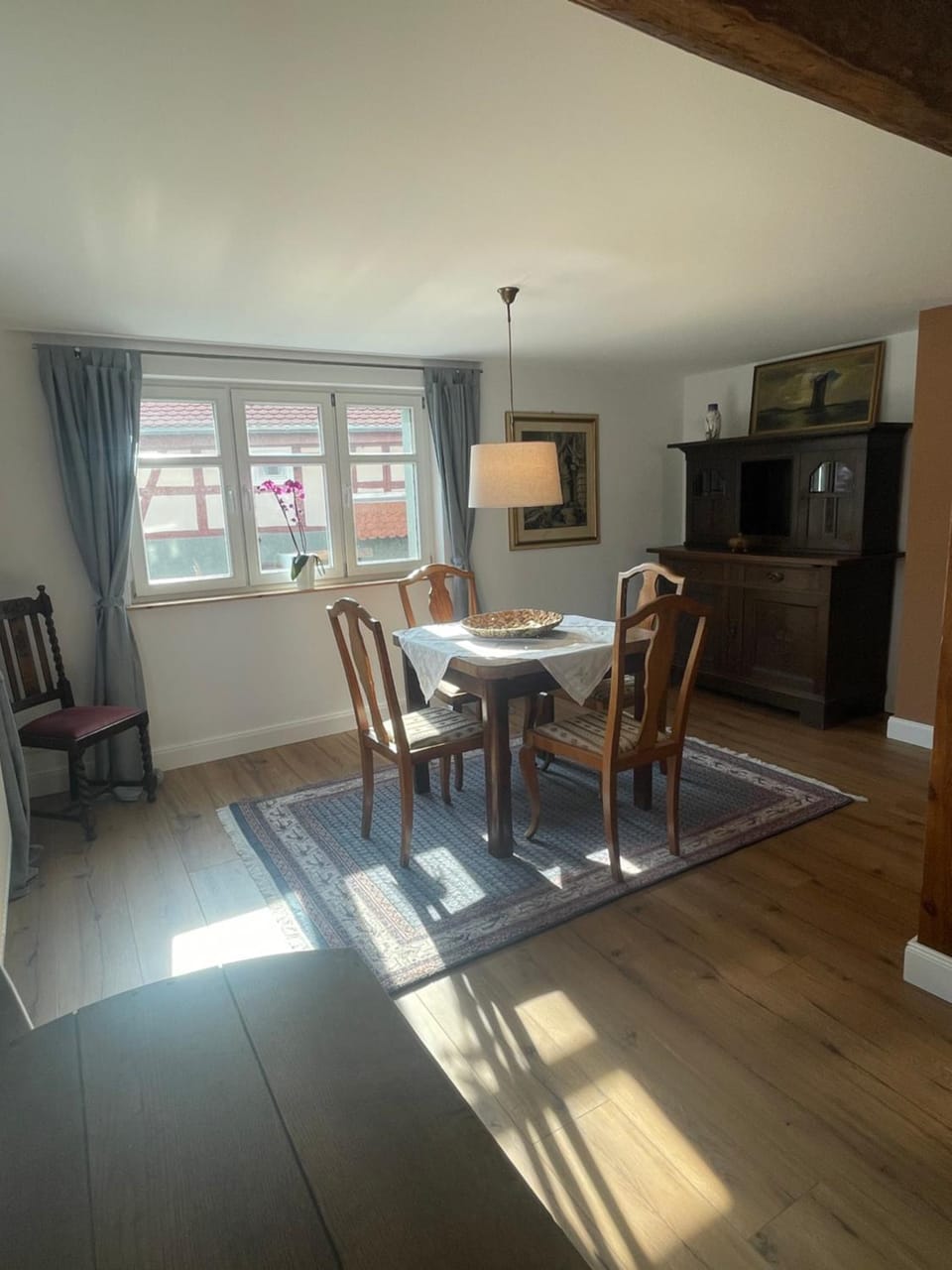 Living room, Seating area, Dining area