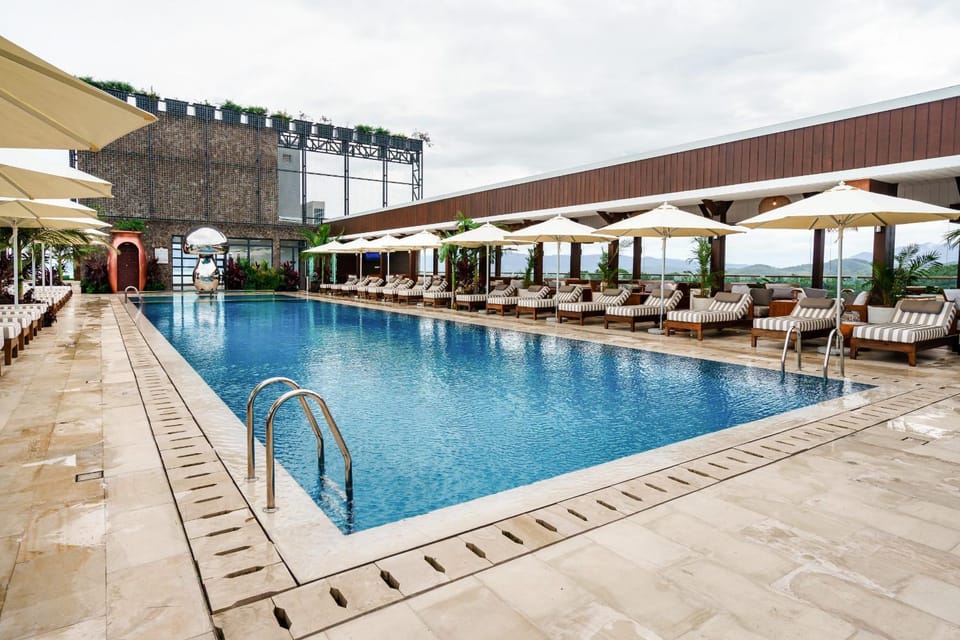 Swimming pool