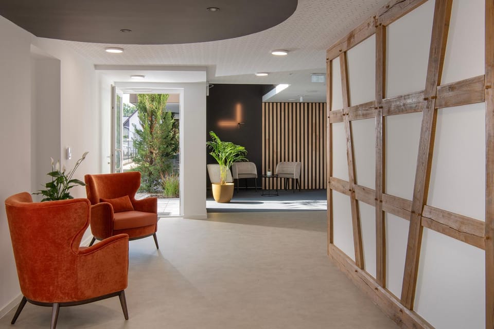 Living room, Seating area