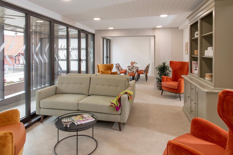 Living room, Seating area