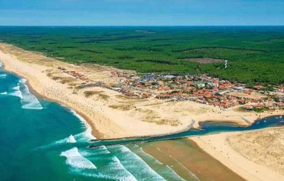Mobil-home camping etoiles Les Dunes de Contis Landes Fun pass compris Campground/ 
RV Resort in Saint-Julien-en-Born