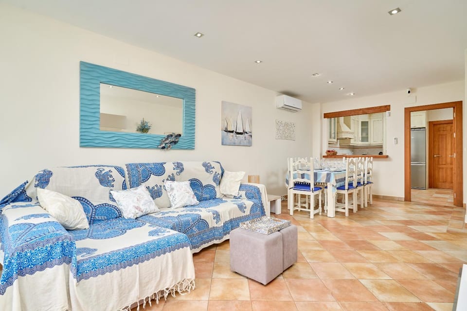 Property building, Living room