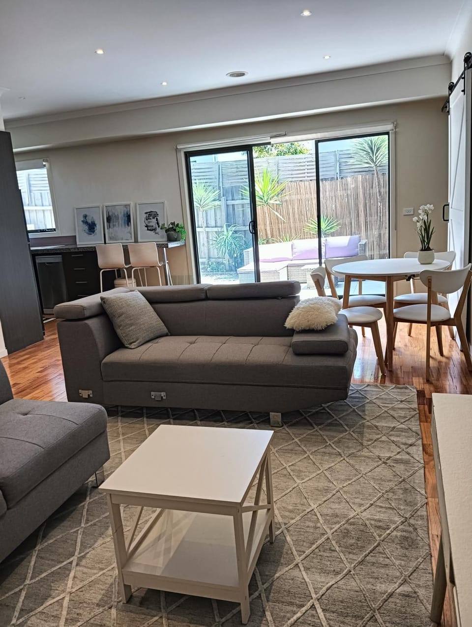 Living room, Dining area