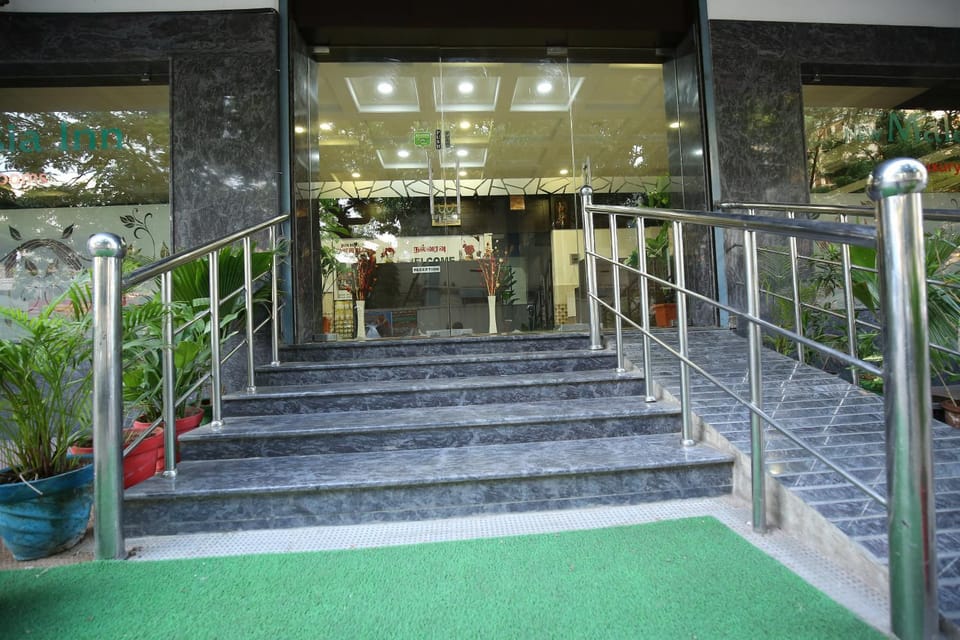 Facade/entrance