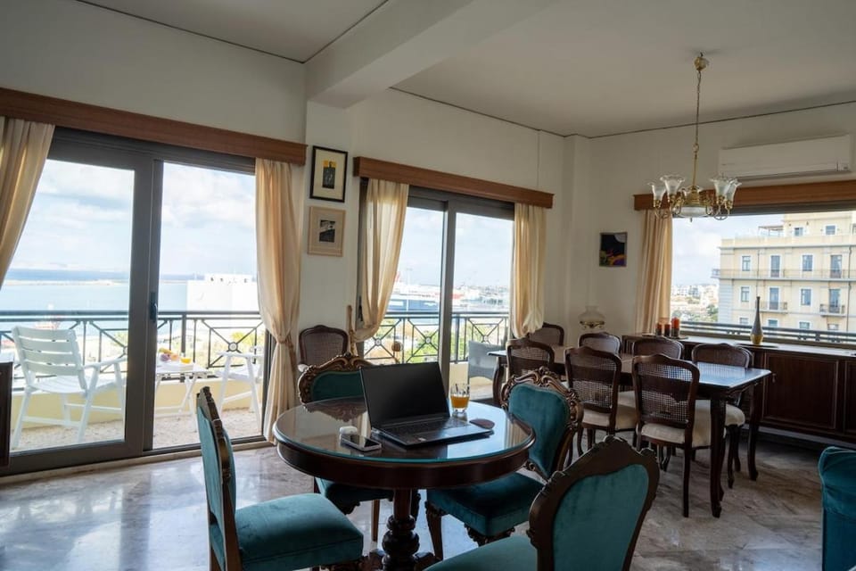 Cozy stylish sea view apartment Apartment in Heraklion