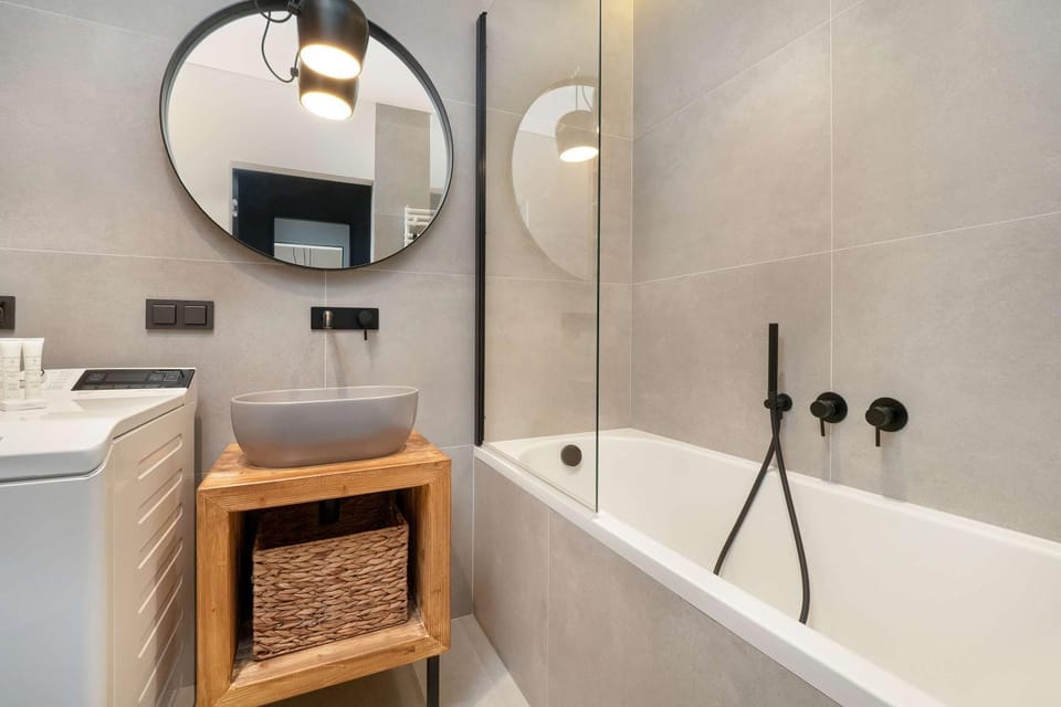 Bathroom, Bath, towels