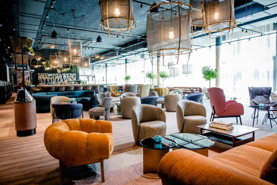 Lounge or bar