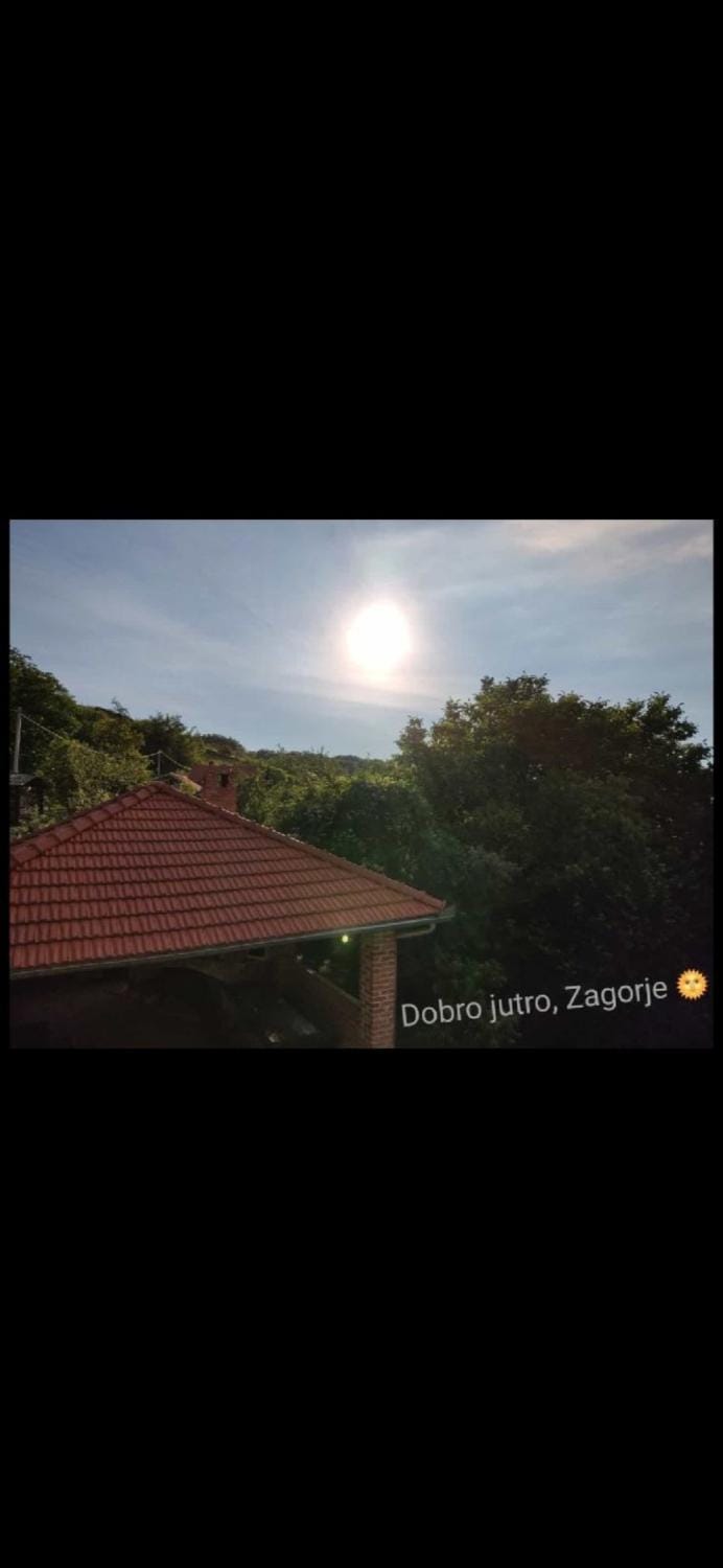 Kuća za zabavu ili odmor-Pegas Chalet in Slovenia