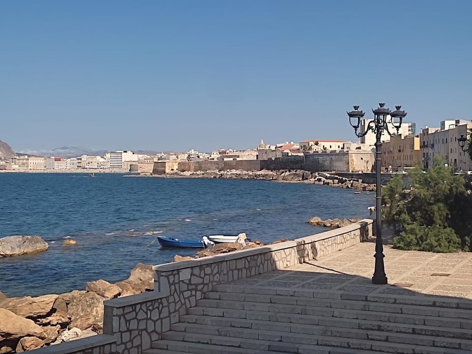 City view, Sea view