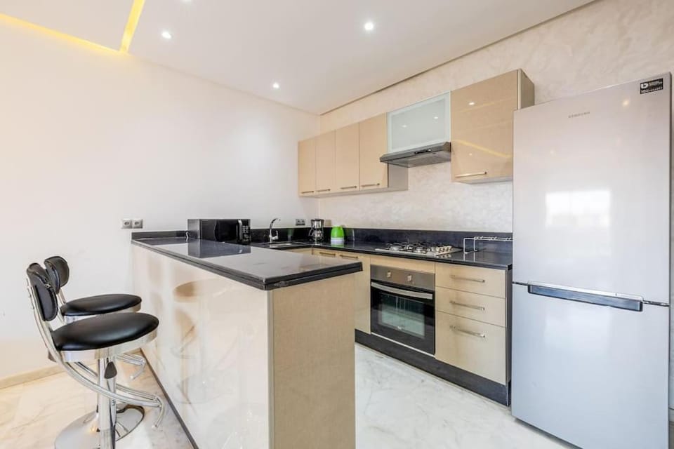 Kitchen or kitchenette, Dining area, dishwasher, minibar, oven, pet friendly, stove, toaster